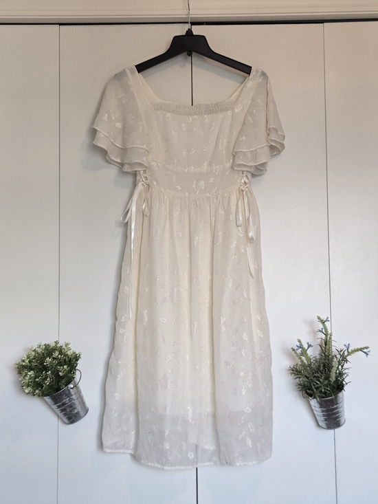 Qing Man Dresses & Skirts - Elegant Cream Floral Midi Dress with Ruffle Sleeves